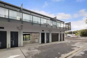 Affordable Commercial Opportunity!