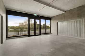 Affordable Commercial Opportunity!