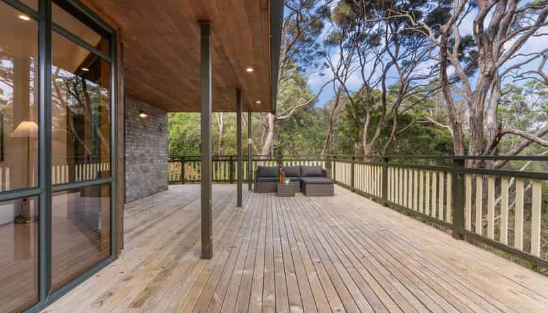 9 The Knoll, Greenhithe