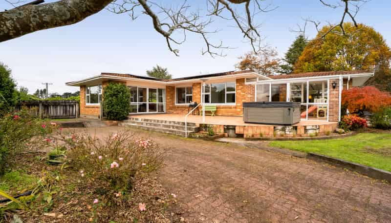 1634 Mountain Road, Inglewood