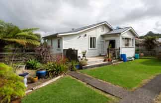 10 Sir William Hale Crescent, Moerewa