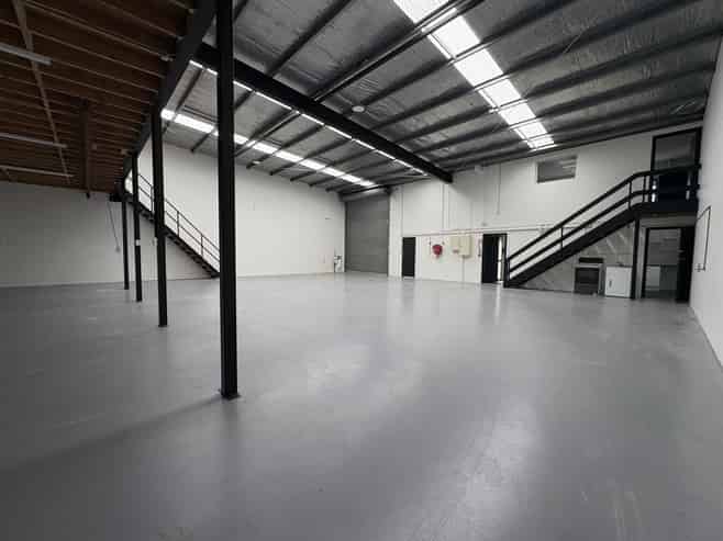 Refurbished Warehouse + Office