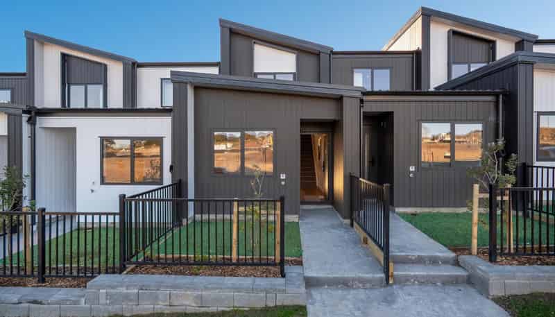 3/4 Limestone Drive , Hobsonville