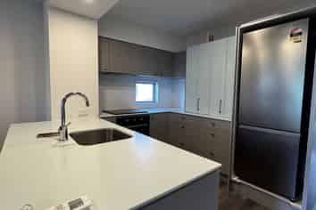 4/272 Marine Parade , New Brighton