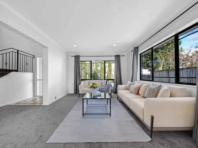 26 Thornbury Crescent, East Tamaki Heights