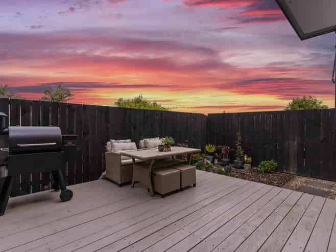 2/36 Kaipatiki Road, Glenfield
