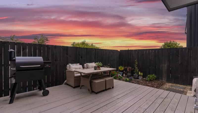 2/36 Kaipatiki Road, Glenfield