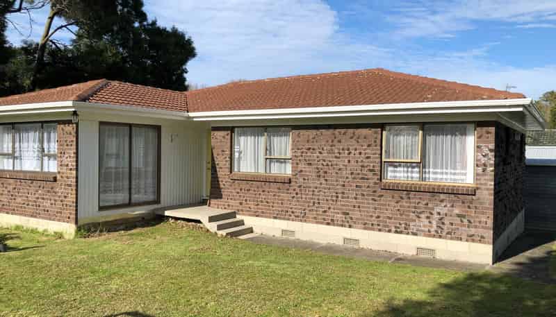 2 Redcrest Avenue, Papakura