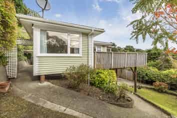 44 Acheron Road, Paremata