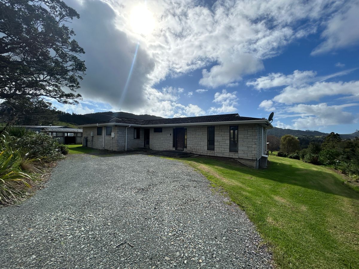 Main House - Settled in Semi-Rural Area, Mangawhai Heads