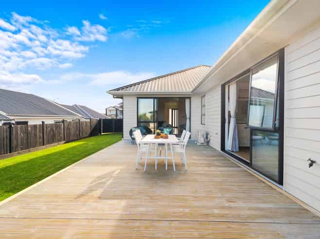 61 Eighth View Avenue, Beachlands