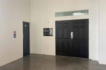 Contemporary Kingsland Office