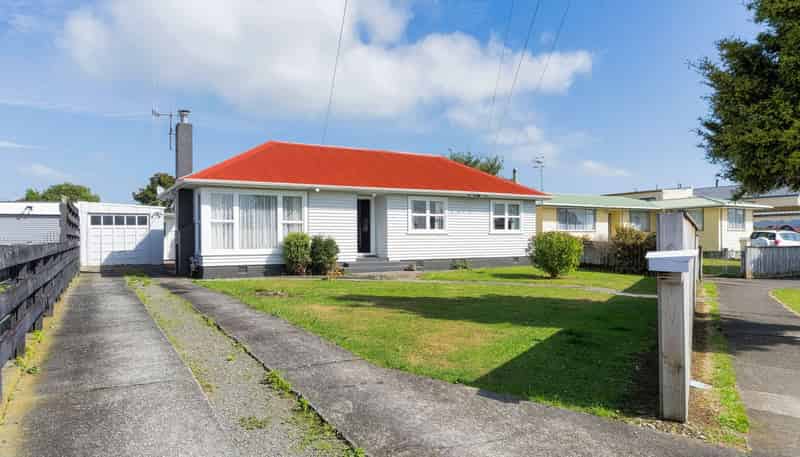 16 Bledisloe Street, Levin
