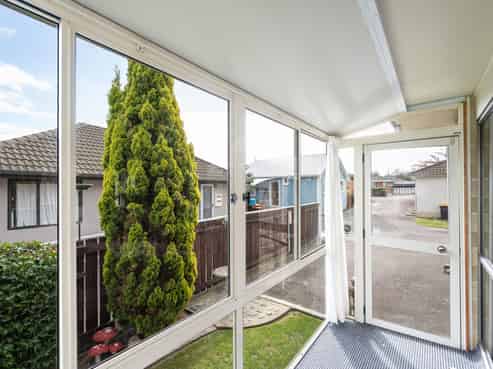 2/18 Ranui Road, Stoke