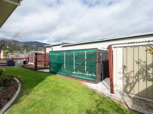 2/18 Ranui Road, Stoke
