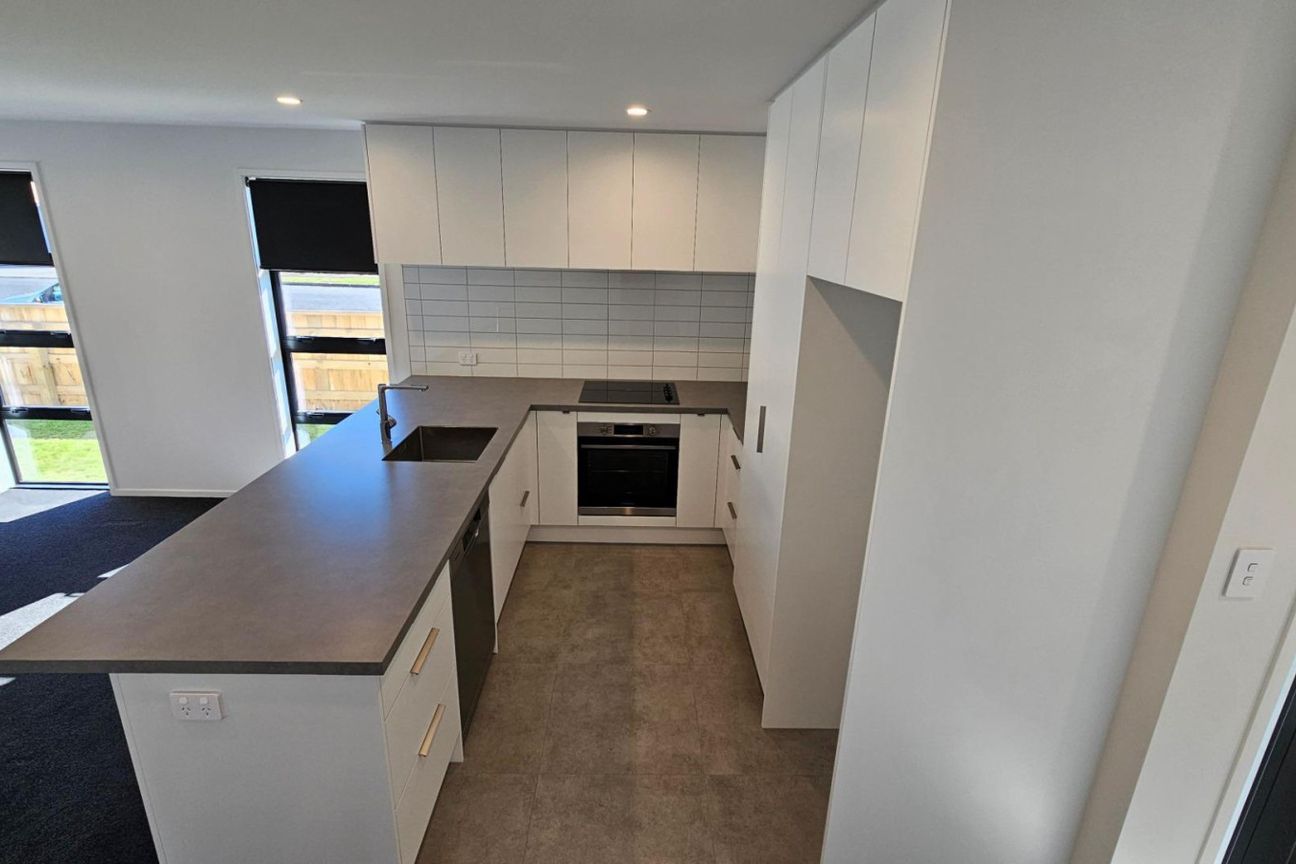 THREE BEDROOM CLOSE TO HOSPITAL - Ansicht 3