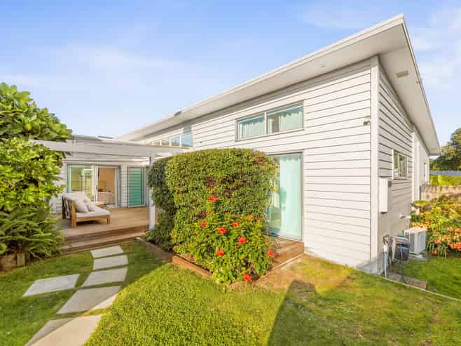 16B Clyde Street, Mount Maunganui