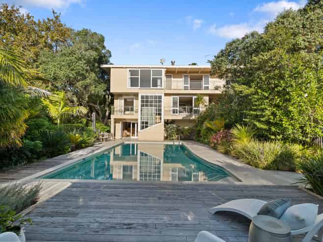 47 Fern Glen Road South, St Heliers