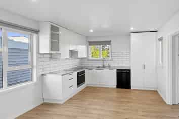 22 Russley Road, Russley