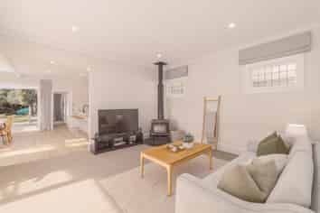 44 Celia Street, Redcliffs
