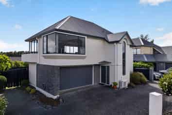 1/6 Calluna Crescent, Totara Heights