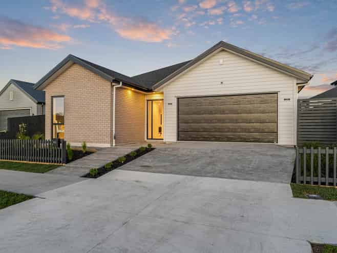 403 Te Taruna Drive, Milldale