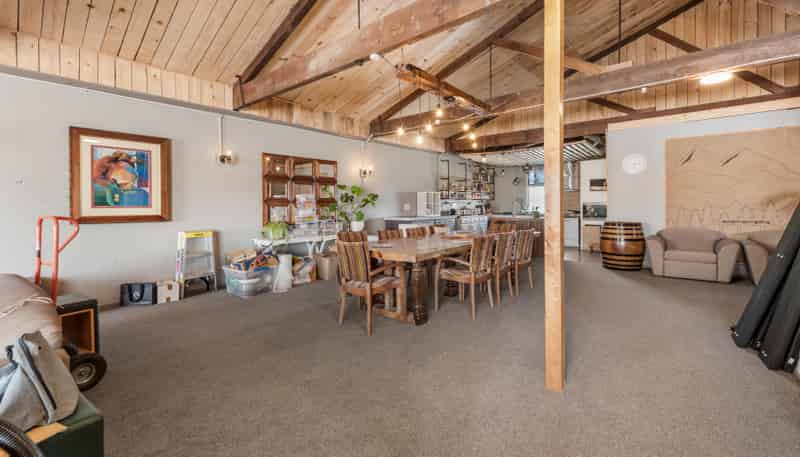 2-4 Bridge Street, Mataura