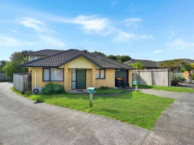 B/55 Raphoe Road , Flat Bush