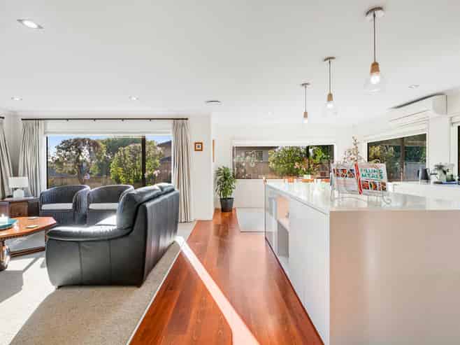 14 Seamount Drive, Red Beach