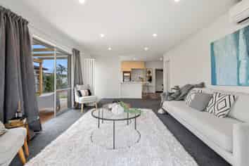 9B Bungalore Place, Half Moon Bay