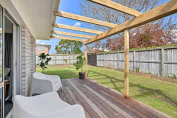 9B Bungalore Place, Half Moon Bay