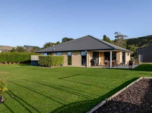 203 Turitea Road, Fitzherbert