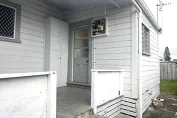 Nelson & Bays - Address withheld