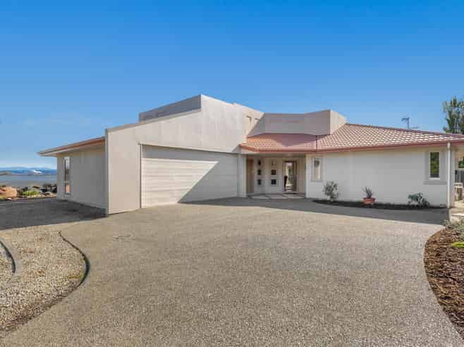 50 Hoult Crescent, Monaco