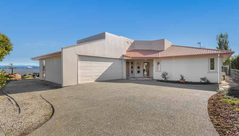 50 Hoult Crescent, Monaco