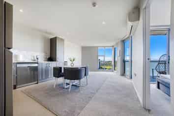 605/1 Rose Garden Lane, Albany