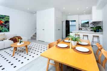 58 County Road, Torbay