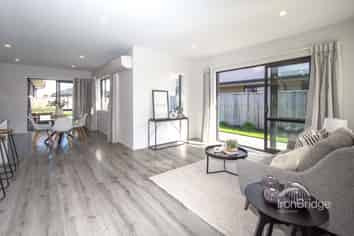 50 Whitehorn Drive, Lincoln