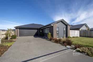 50 Whitehorn Drive, Lincoln