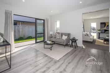 50 Whitehorn Drive, Lincoln