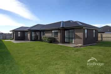 50 Whitehorn Drive, Lincoln