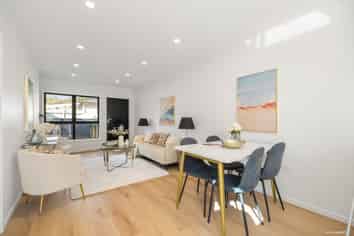 5 John F Kennedy Place, Glen Eden