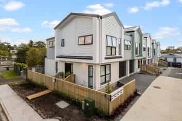5 John F Kennedy Place, Glen Eden