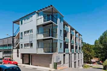 C2/25 Cheshire Street, Parnell
