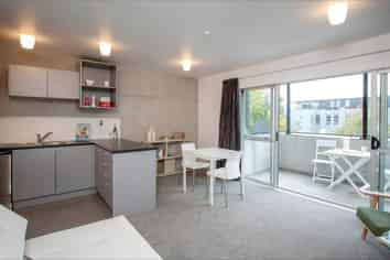 C2/25 Cheshire Street, Parnell
