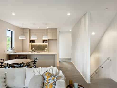 8 Cassino Terrace, Mount Albert