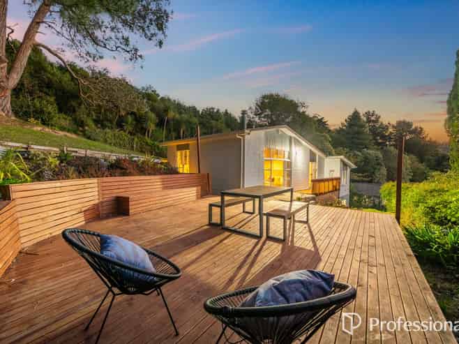14a Hawthorn Crescent, Stokes Valley