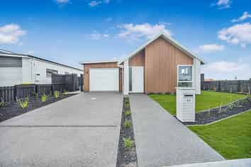 83 Carrs Road, Chartwell