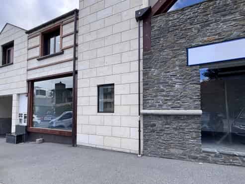 CBD Retail or Showroom For Lease