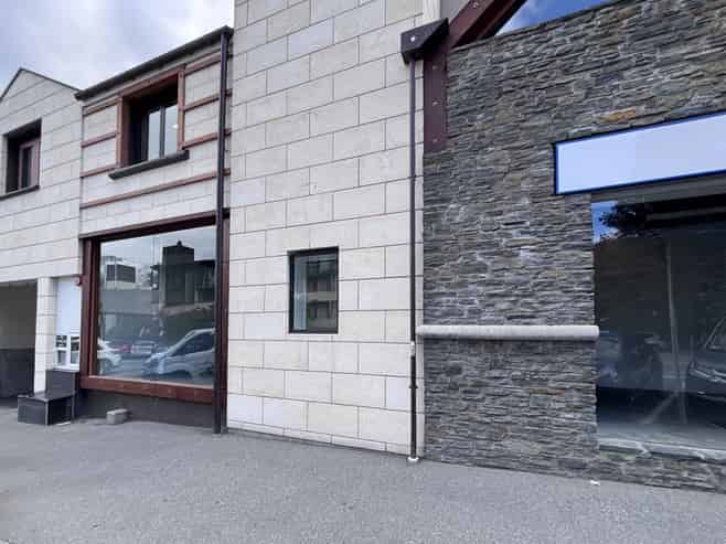 CBD Retail or Showroom For Lease